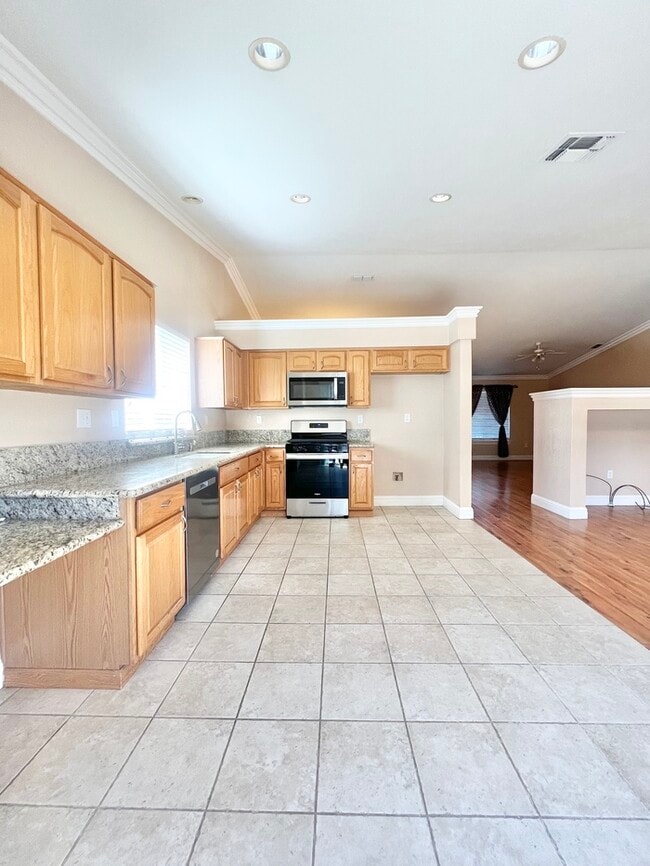 Building Photo - Beautiful 3bd/2ba Home in Rocklin!