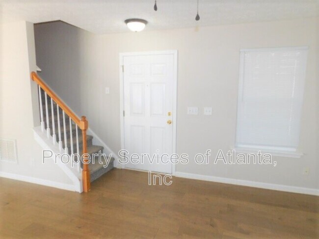 Building Photo - 153 Windcroft Ln NW