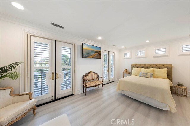 Building Photo - 7 Vista Luci