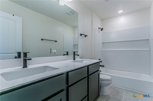 Building Photo - 1304 Long Crk Ln