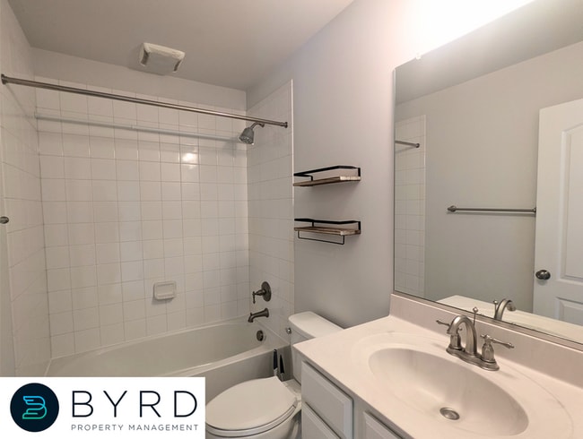 Building Photo - 1325 Claytor Ln