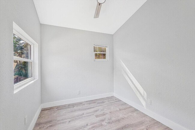 Building Photo - 17852 94th St N