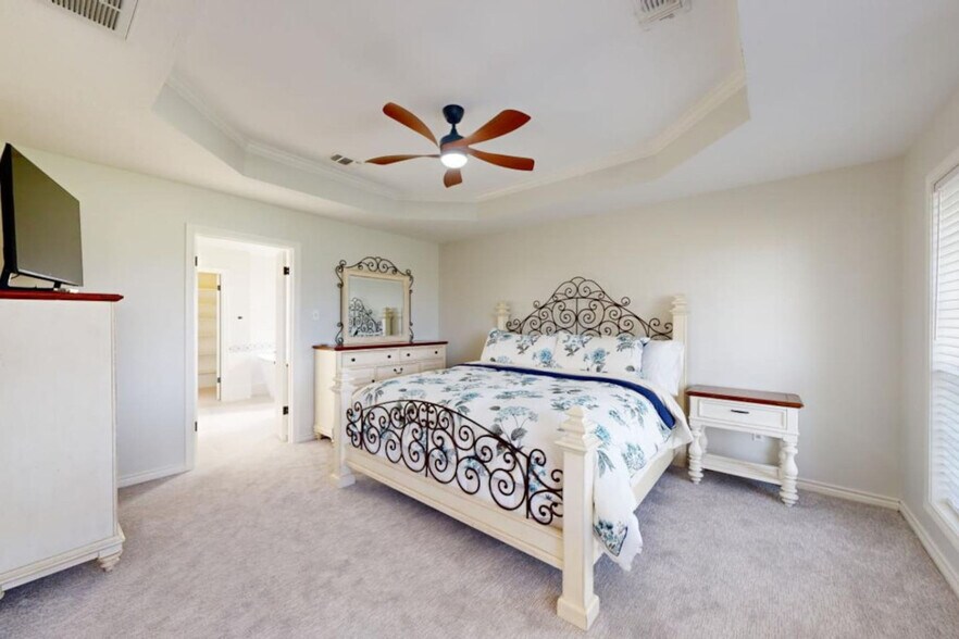 Building Photo - 1803 Fernhaven Cir