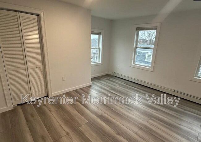 Building Photo - 61 Chapel St