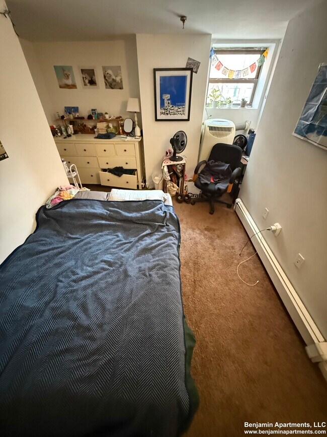 Building Photo - 168 Northampton St