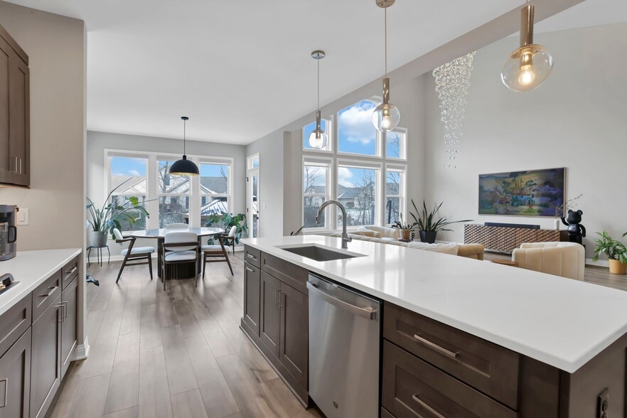 Building Photo - 300 Harness Way