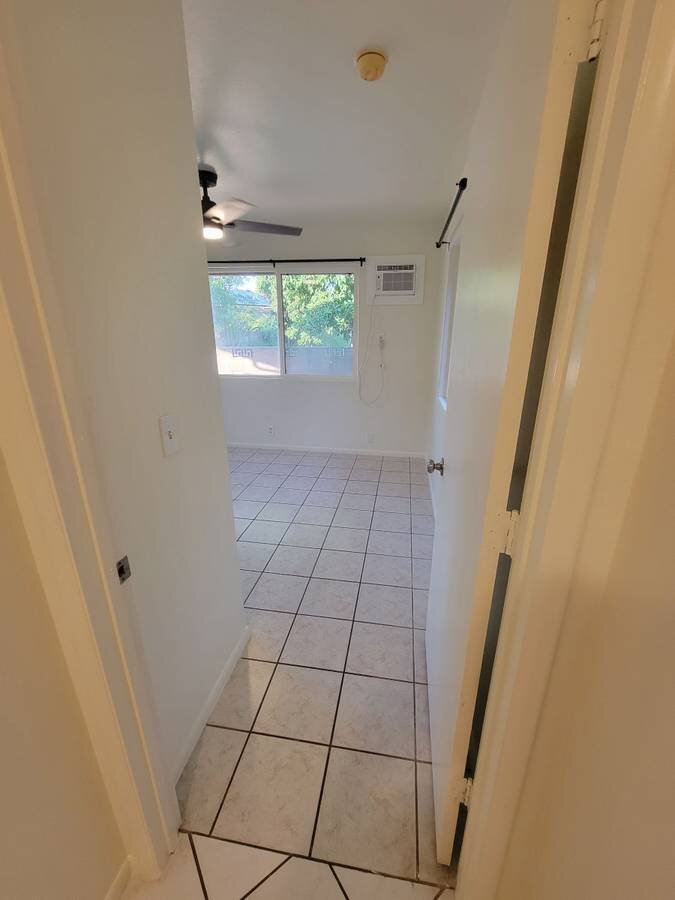 Building Photo - 310 Humupea St
