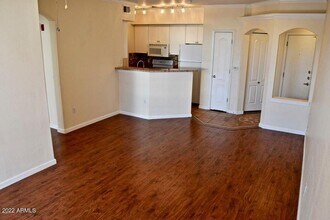 Building Photo - 1701 E Colter St