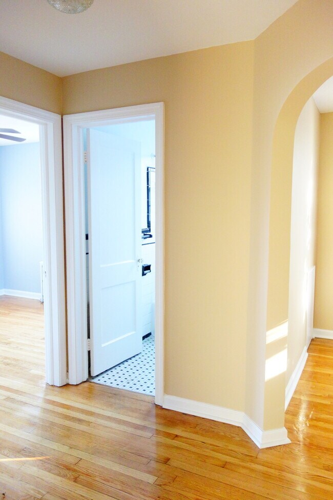 Building Photo - 8007 Garland Ave