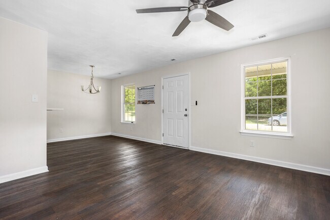 Building Photo - 2206 Berkley Ave