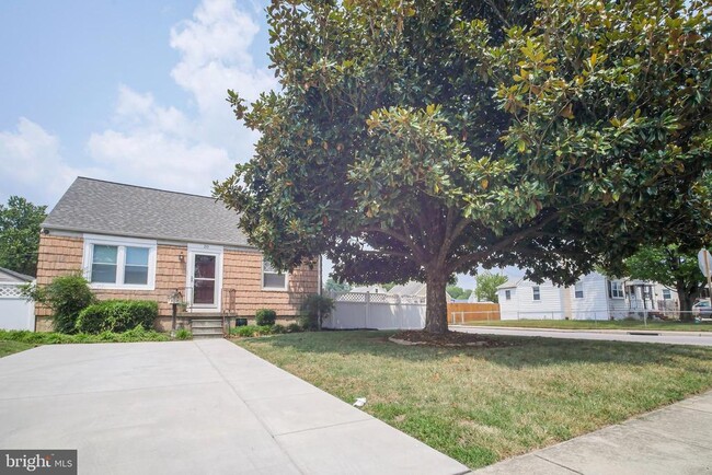 Building Photo - 20 Chester Cir