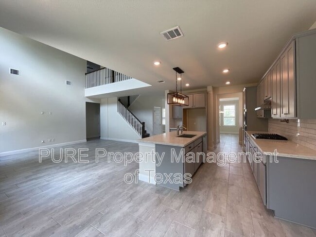 Building Photo - 716 Expedition Way