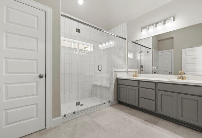 Building Photo - 1916 Huntly Chase Dr