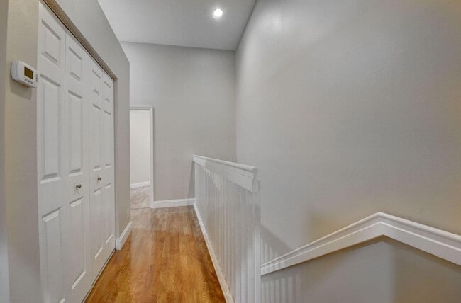 Building Photo - 9113 Tremezzo Ln