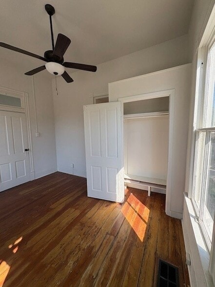 Building Photo - 602 14th St