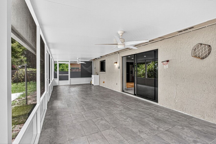 Building Photo - 300 Dublin Dr