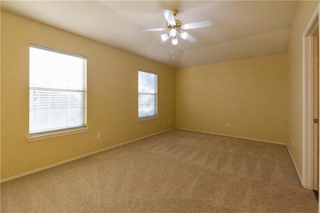 Master Bedroom 2 - 1900 Scofield Ridge Pky