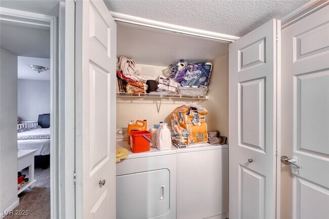 Building Photo - 4400 S Jones Blvd