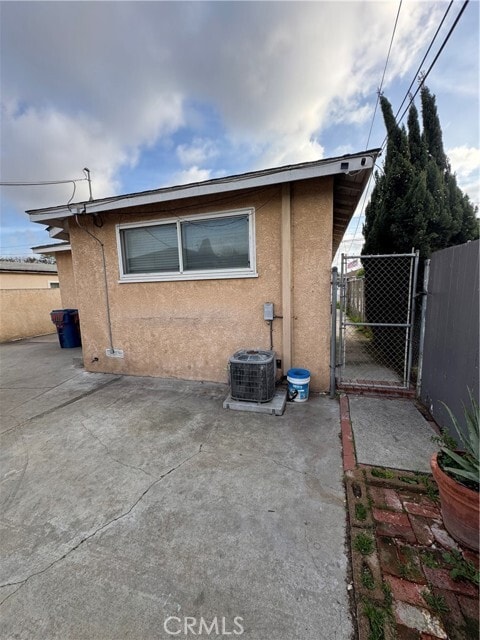 Building Photo - 3833 W 105th St