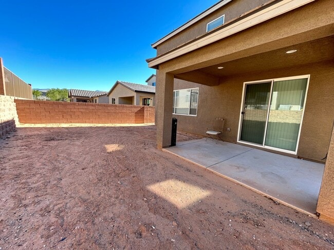Building Photo - Modern Luxury Mesquite, NV Home!
