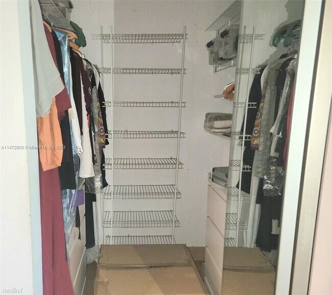 Building Photo - 3 br, 2 bath House - 20350 W Country Club ...