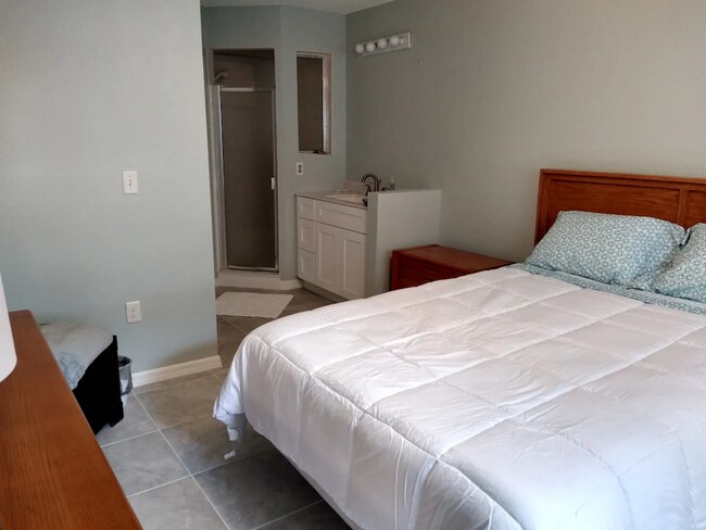 Building Photo - 12640 Equestrian Cir