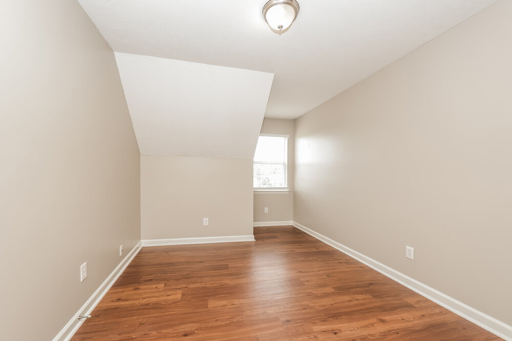 Building Photo - 1107 Lillian Ct