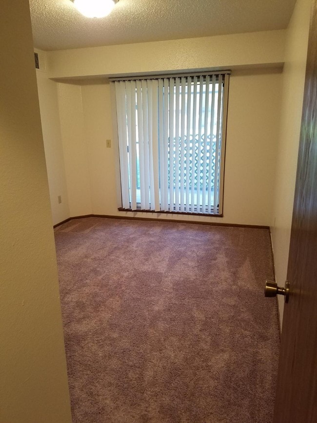 Building Photo - Camarae Arms