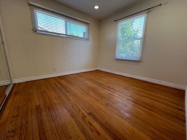 Building Photo - 9711 Hayvenhurst Ave