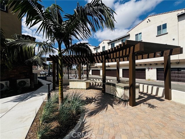 Building Photo - 2450 E Agave St