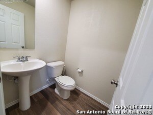 Building Photo - 743 Retama Pass