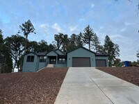 Building Photo - 8391 Montna Dr