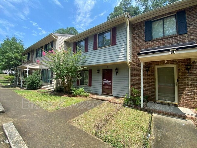 Building Photo - 2420 Stadium Dr