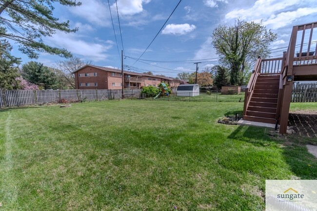 Building Photo - 6510 Kriel St