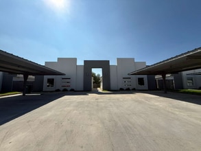 Building Photo - 1307 W Heritage Dr