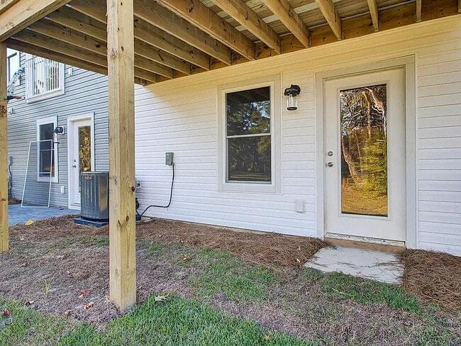 Building Photo - 1046 Old Cypress Run