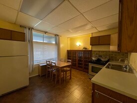 Building Photo - 5432 Baywood St