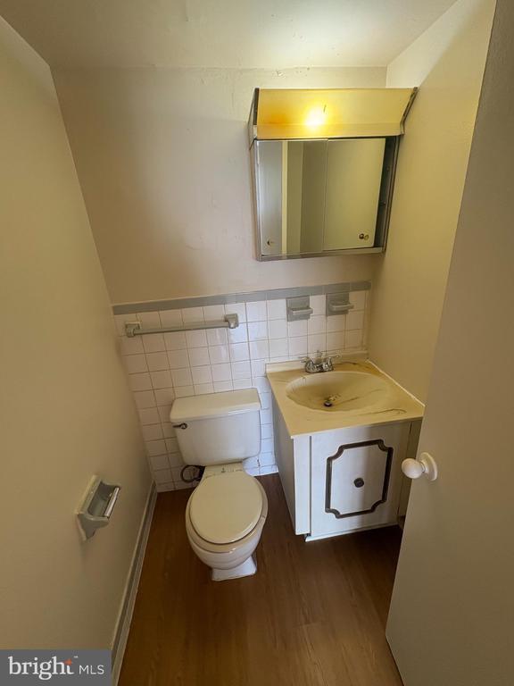 Building Photo - 11384 Cherry Hill Rd