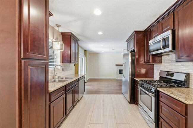 Building Photo - 8526 Cedel Dr
