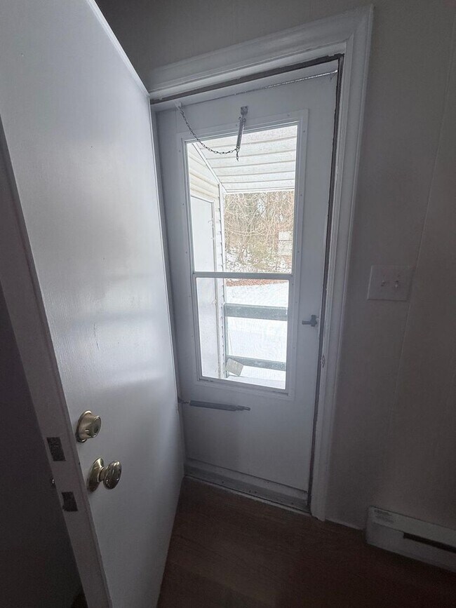 Building Photo - Playground Road