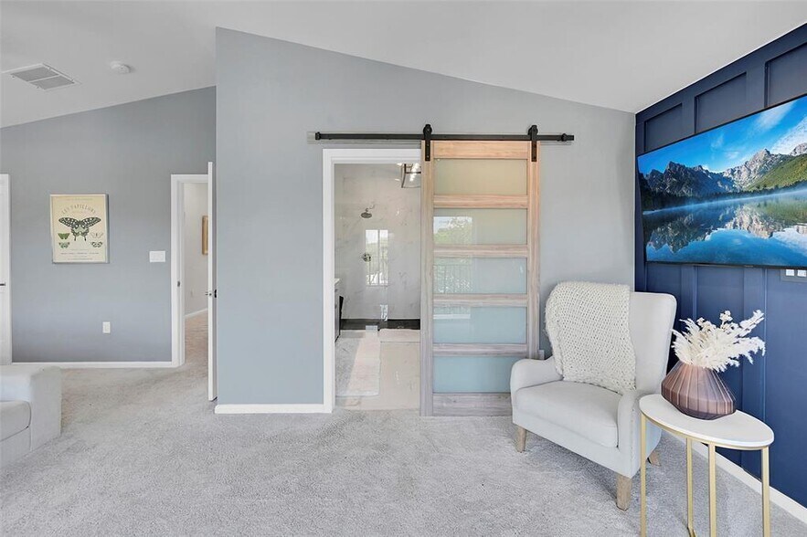 Building Photo - 640 NE 17th Way