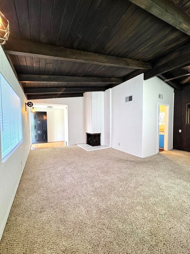 Building Photo - Rare 3 Bed Solar Home for Rent in Pomona Near Claremont & La Verne | Yard, Office, Garage