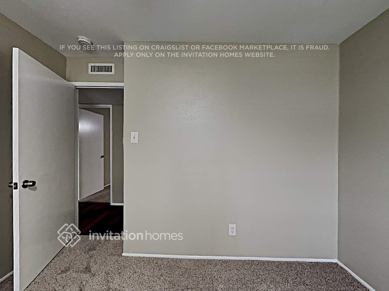 Building Photo - 9114 Vagas Dr