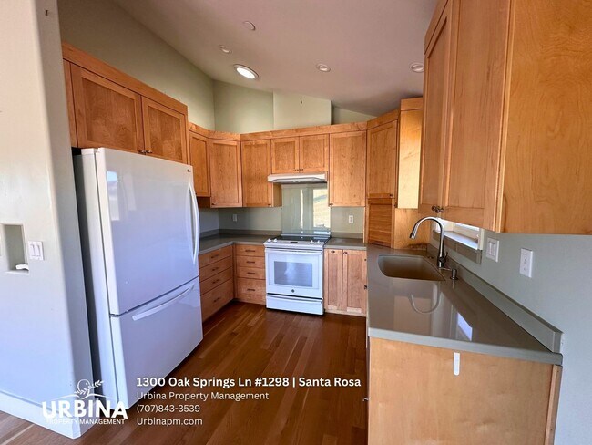 Building Photo - Private Hillside Home in Gated Santa Rosa Community with Scenic Views