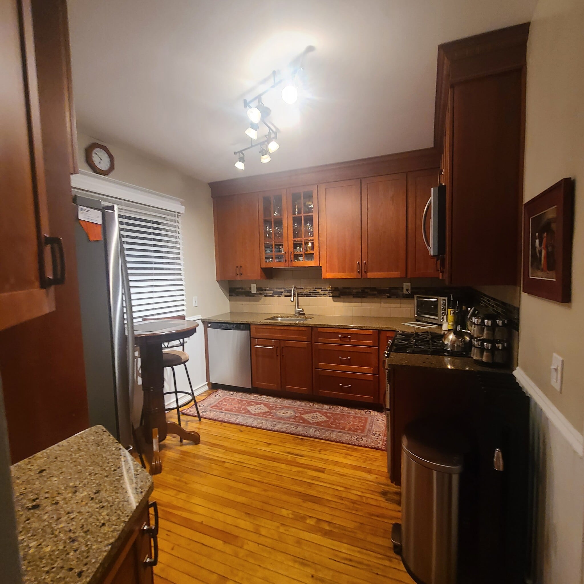 Quartz countertops & Cambria cabinetry - 43 Brantford Pl