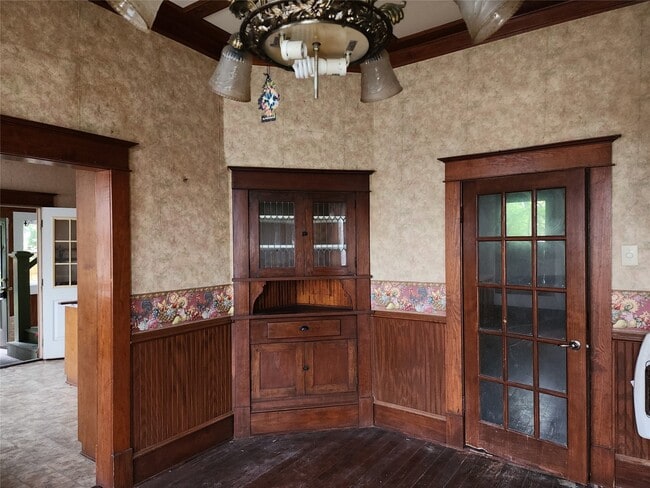 Building Photo - 403 Farquhar St