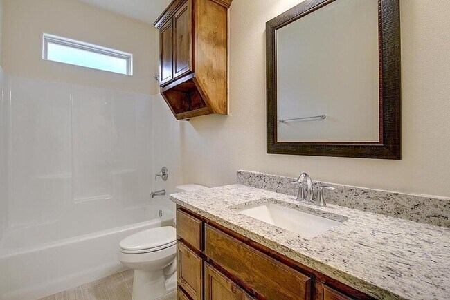 Building Photo - 2205 Crystal Bay Dr.