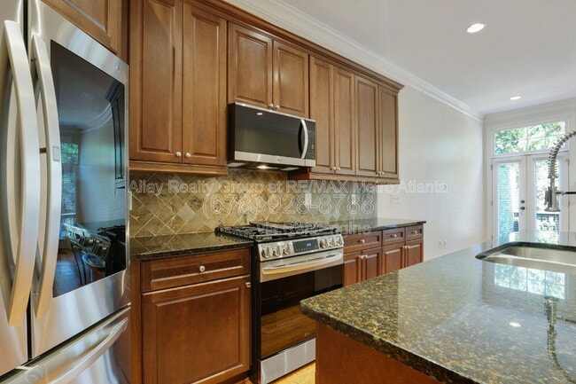 Building Photo - 2675 Rivers Edge Dr NE