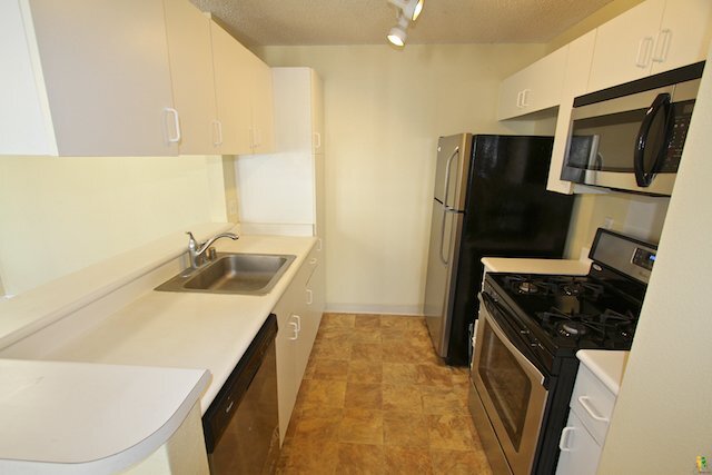 Building Photo - 91-243-243 Hanapouli Cir