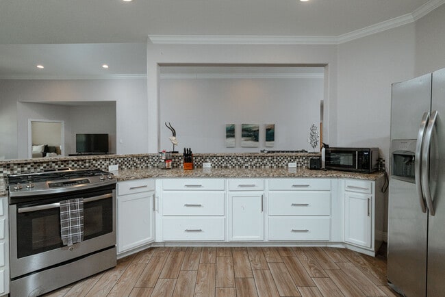 Building Photo - 3014 Falls Dr
